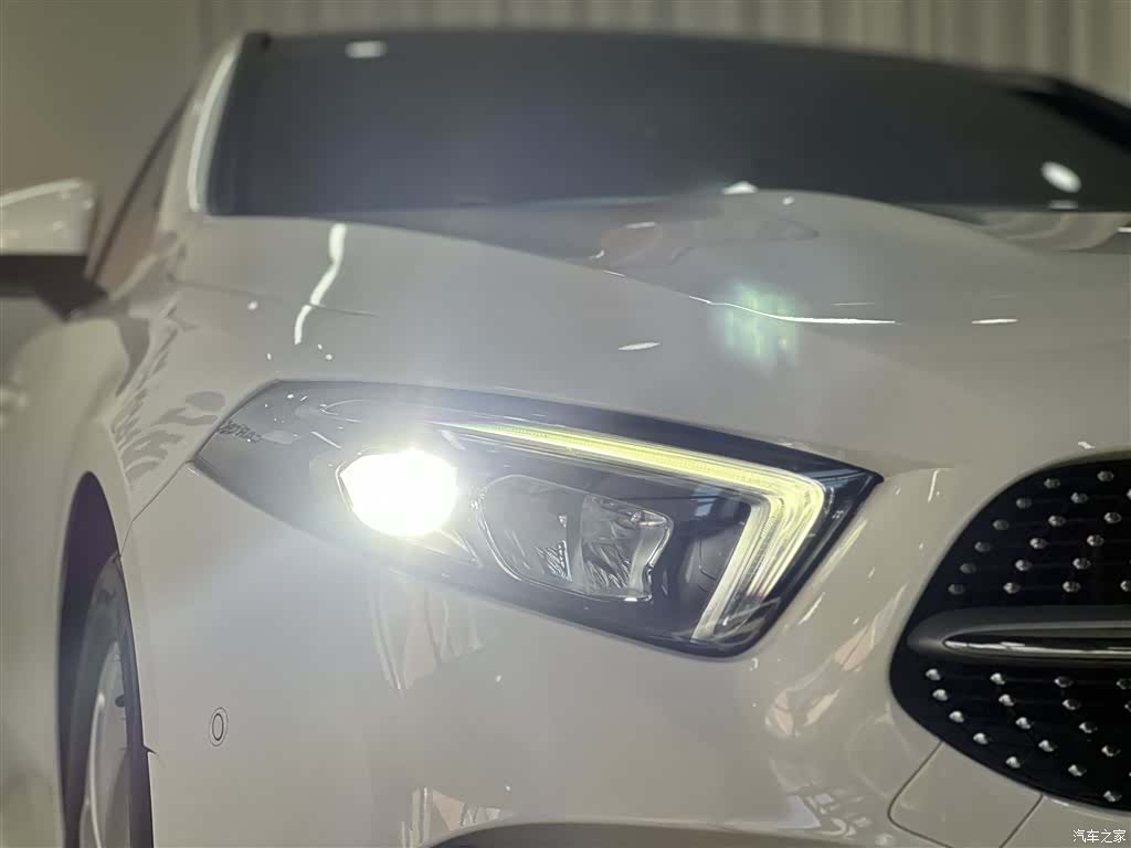 Mercedes-Benz A-Class, 2019 8