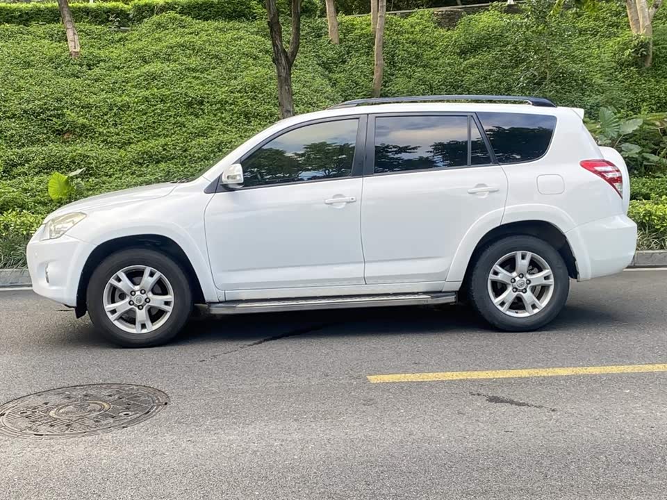 Toyota RAV4 Rongfang