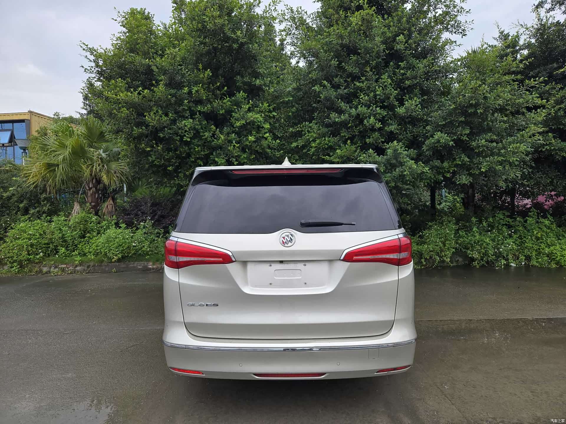 Buick GL8, 2017 8