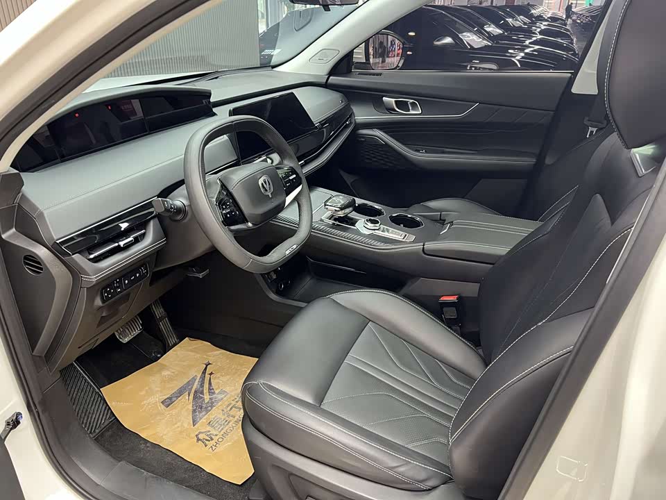 Changan UNI-K Smart iDD