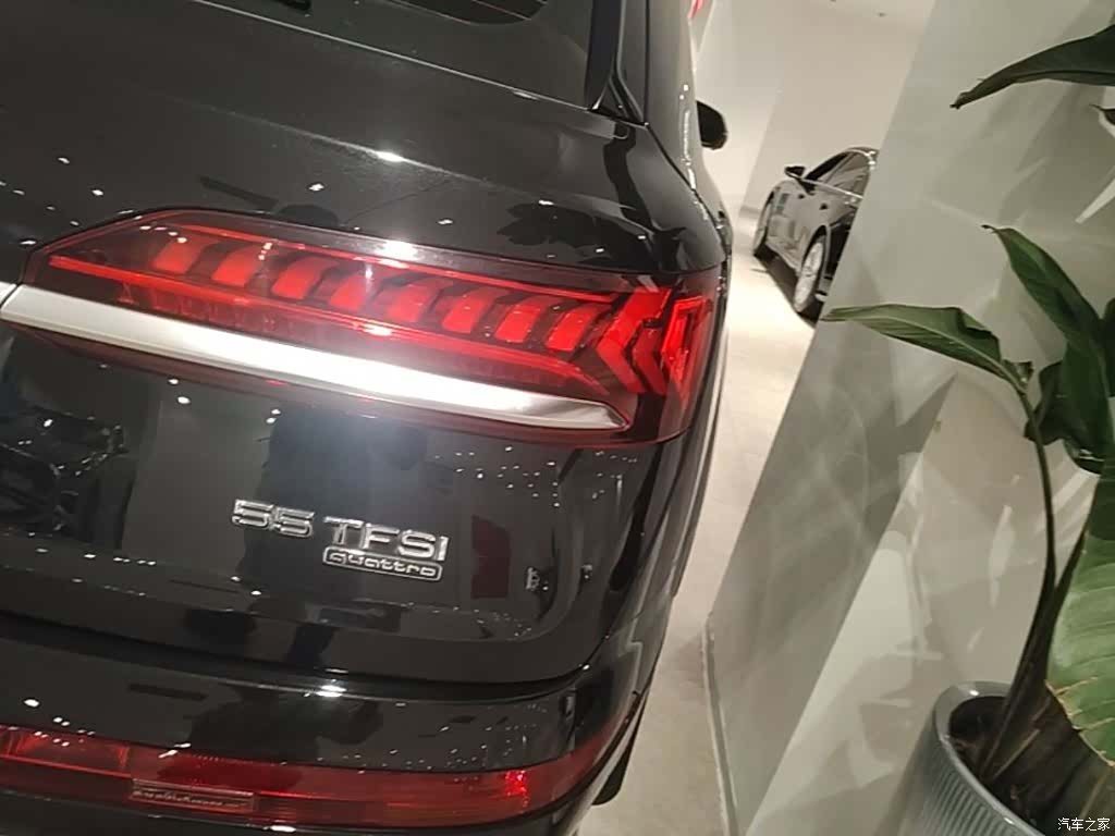 Audi Q7, 2023 8