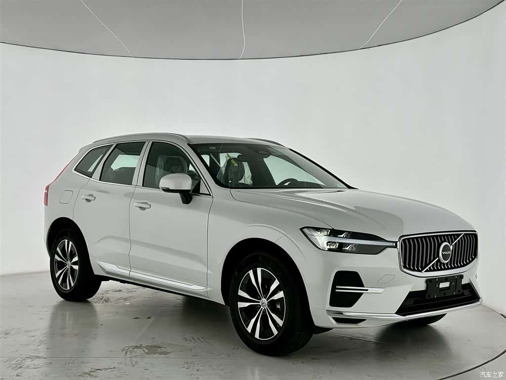Volvo XC60, 2024 11