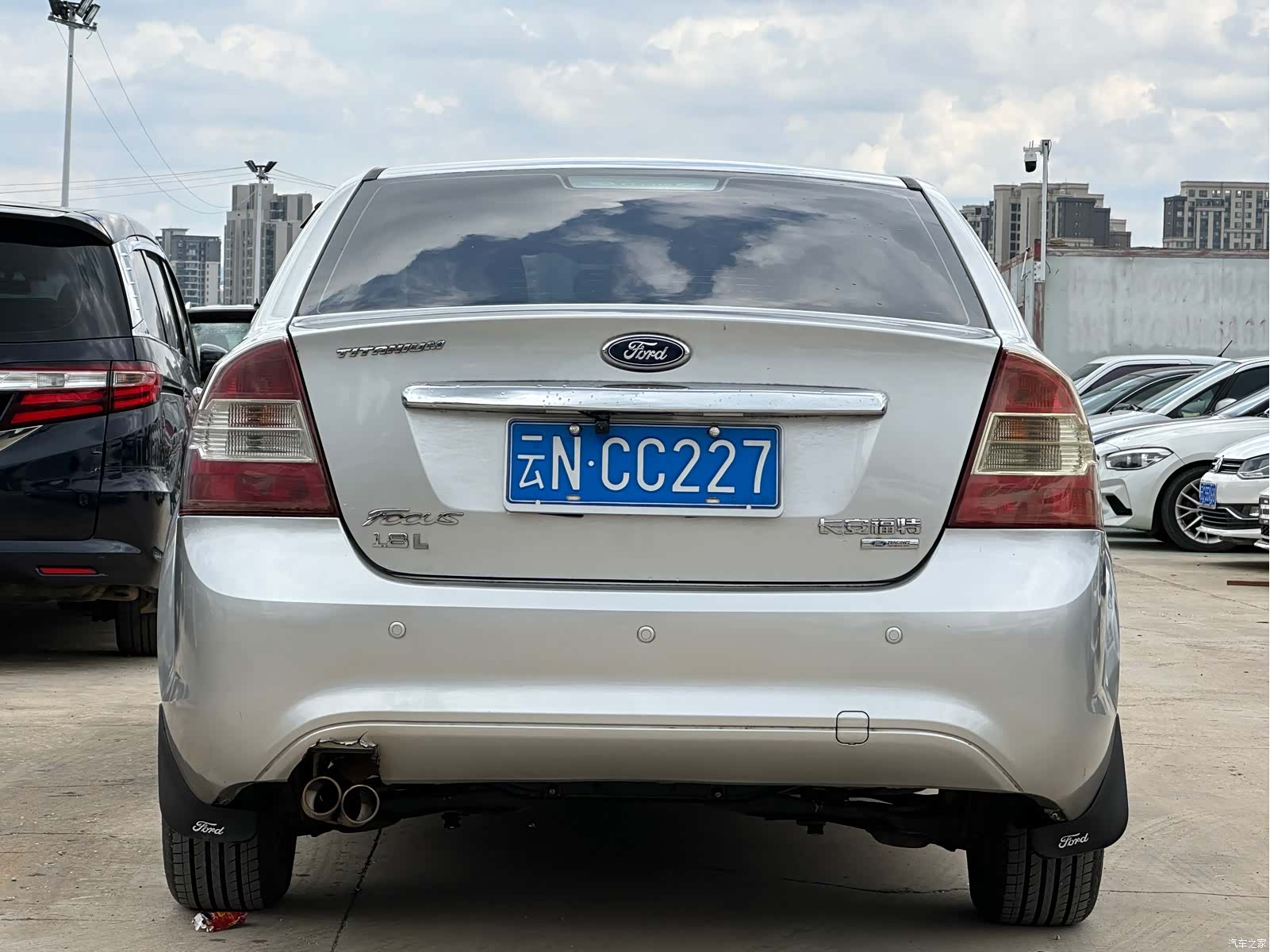 Ford Focus, 2009 4