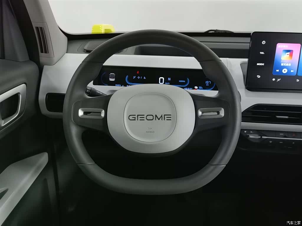 Geely Panda, 2024 11