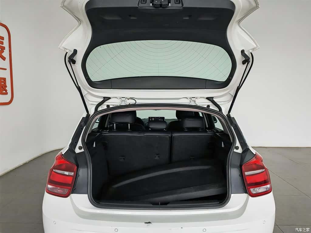 BMW 1 Series, 2012 16
