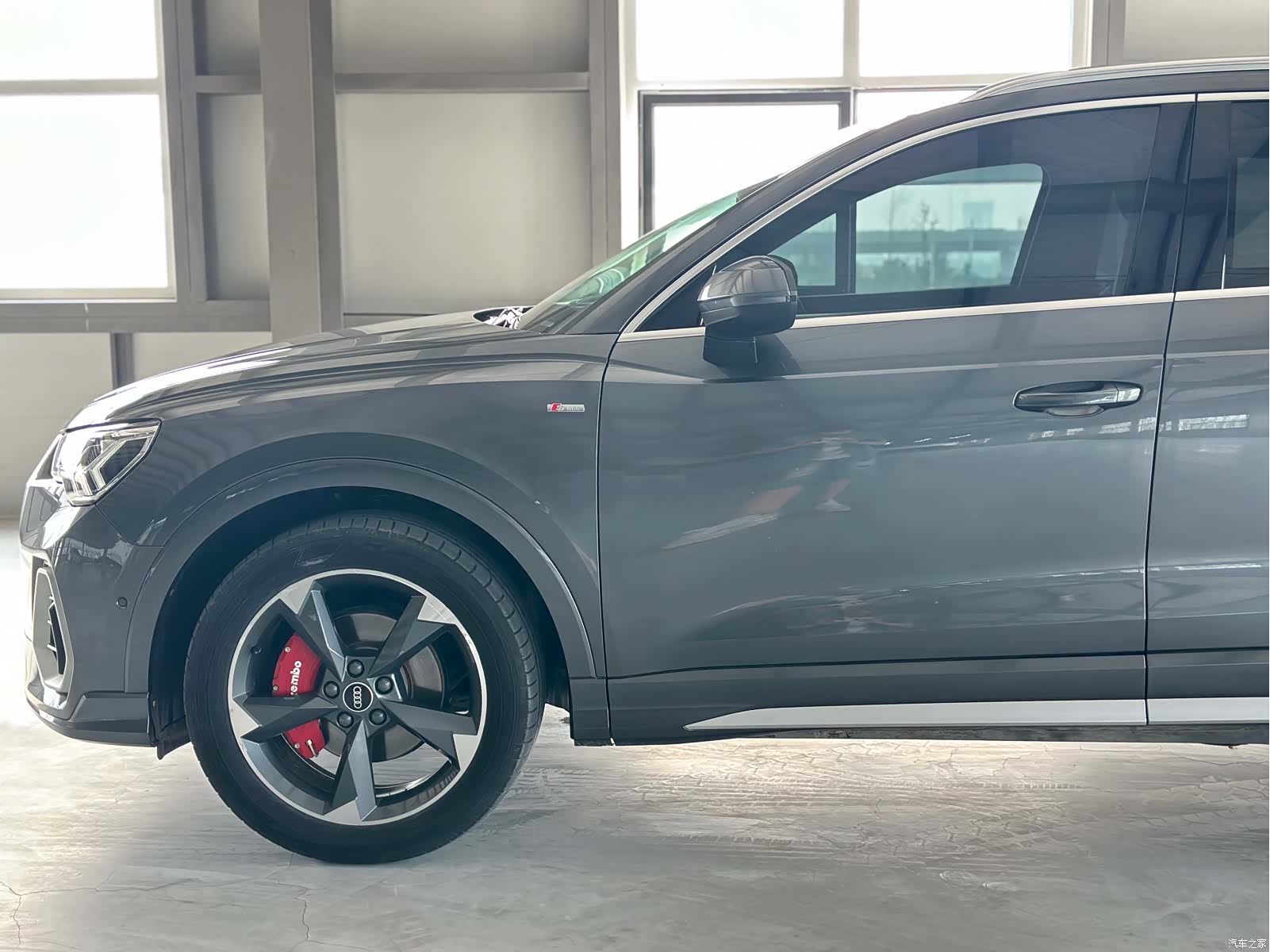 Audi Q3, 2022 9