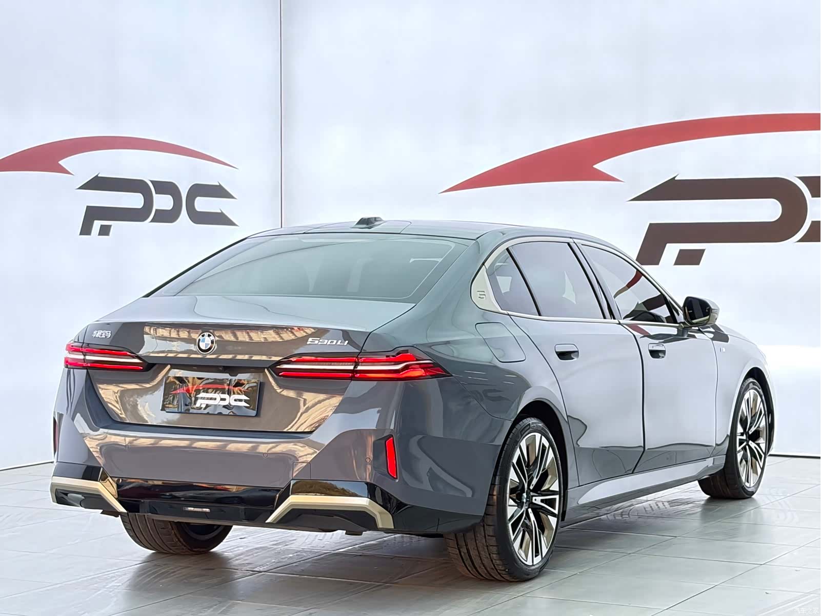 BMW 5 Series, 2024 22