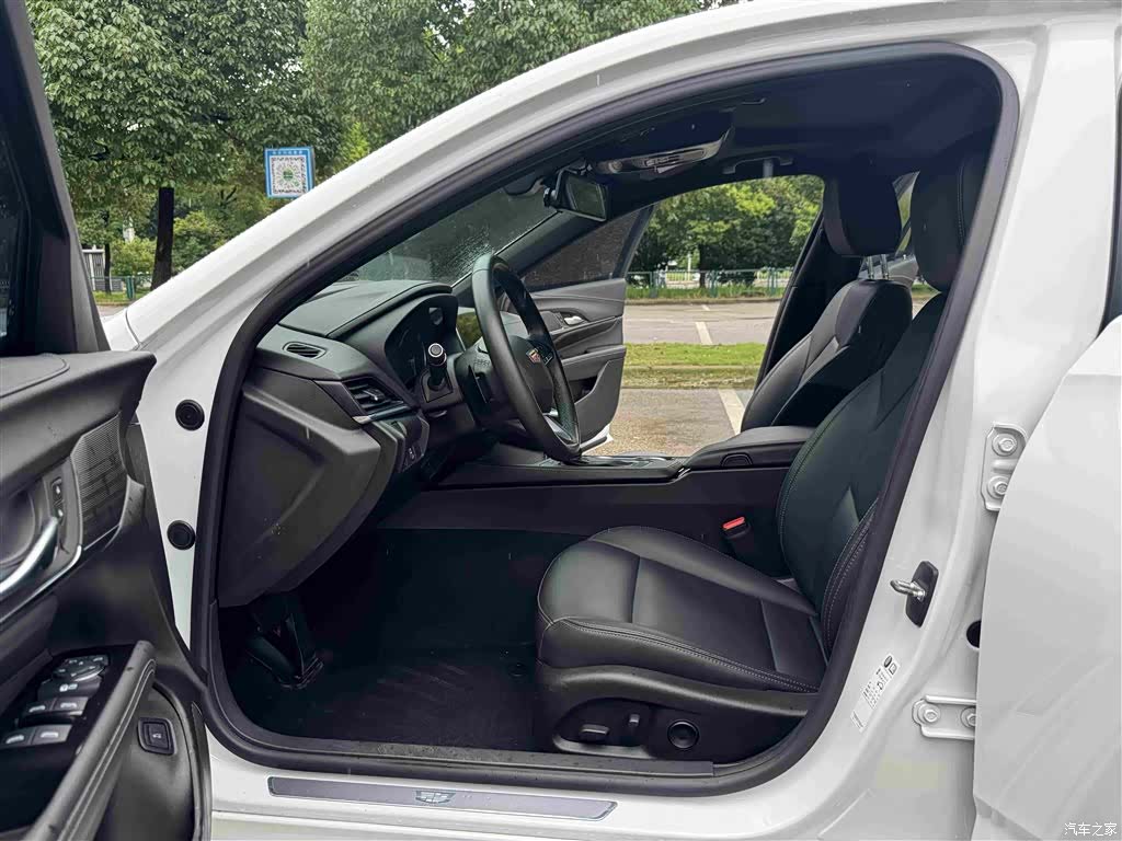 Cadillac CT4, 2021 15