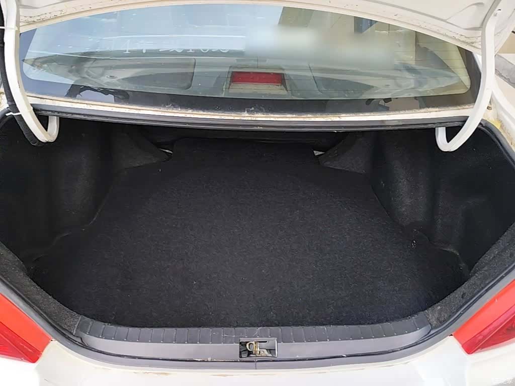 BYD F3, 2016 19