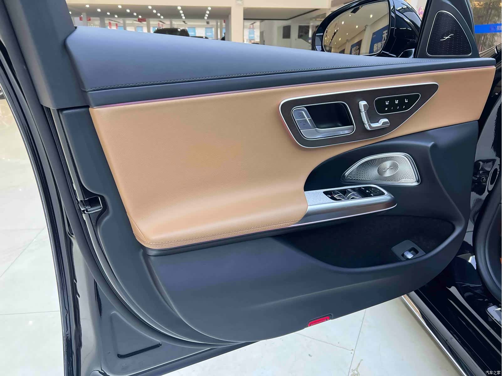 Mercedes-Benz E-Class, 2024 9