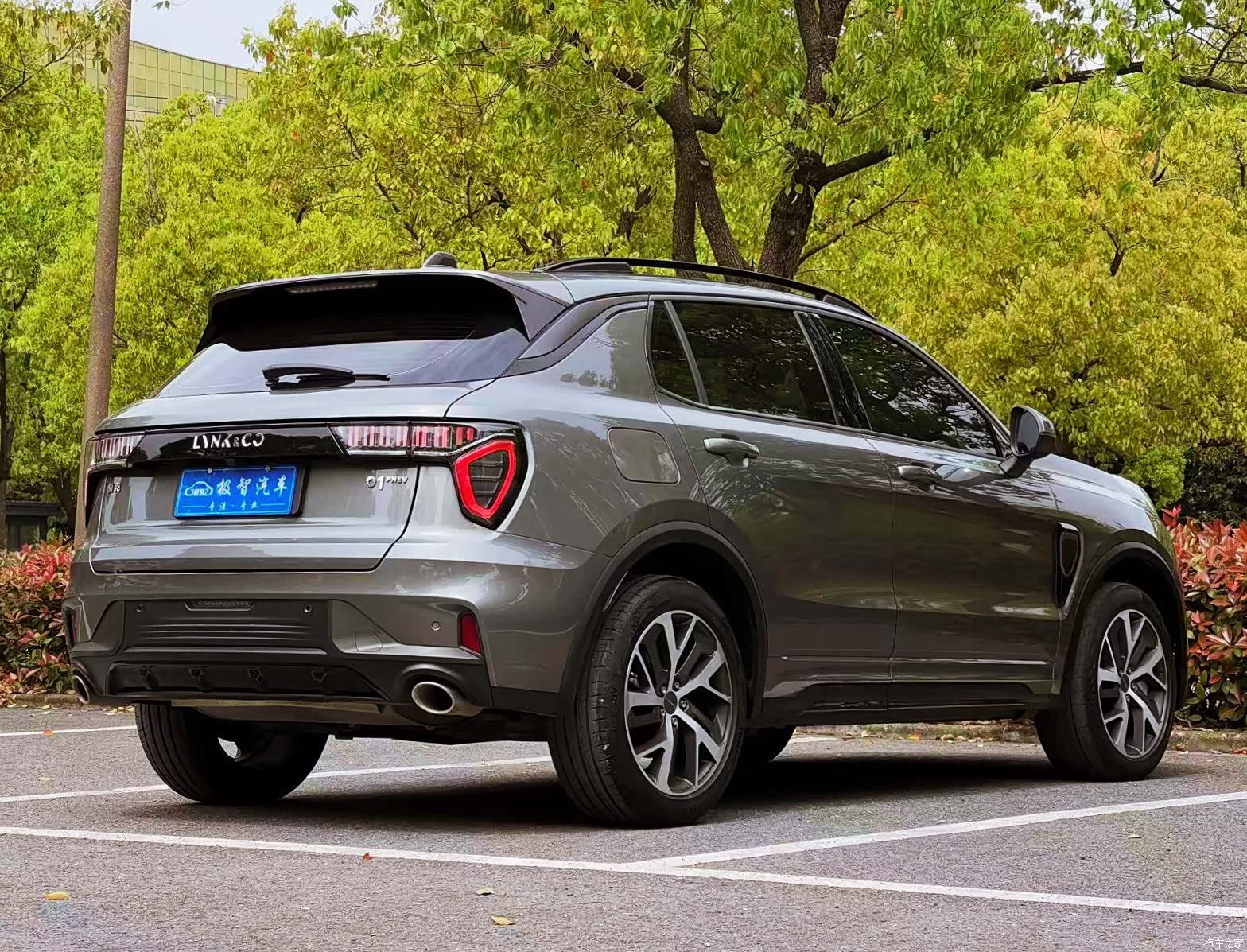 Lynk & Co 01, 2022 все фото