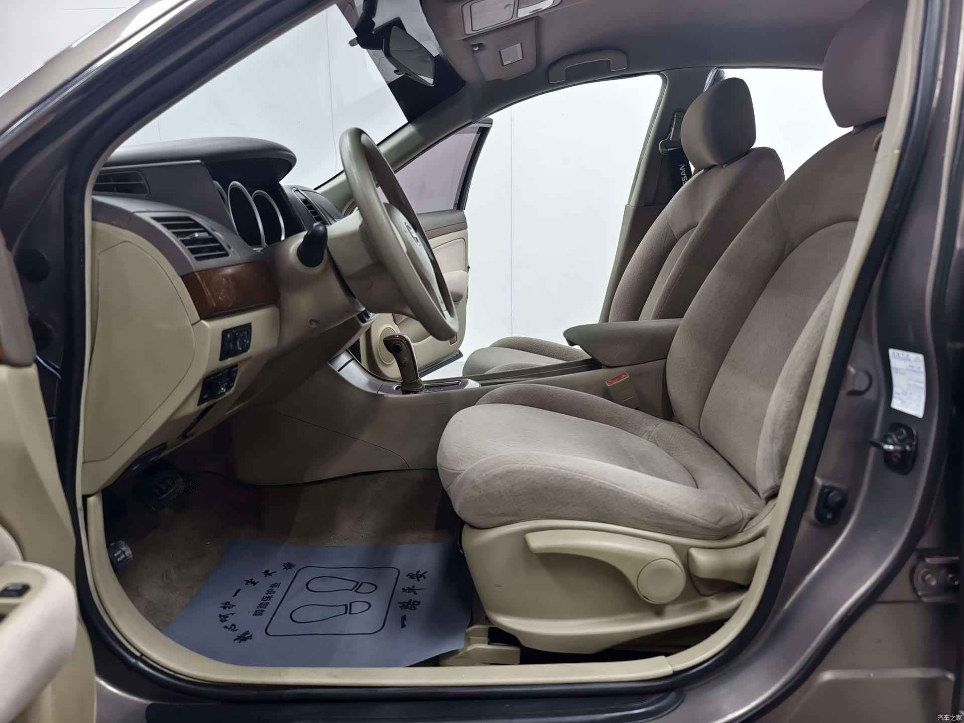 Nissan Sylphy, 2011 14