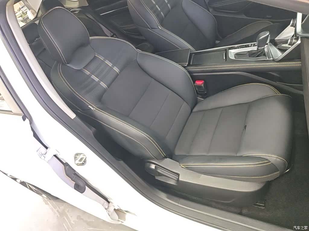 Geely Binray, 2021 25
