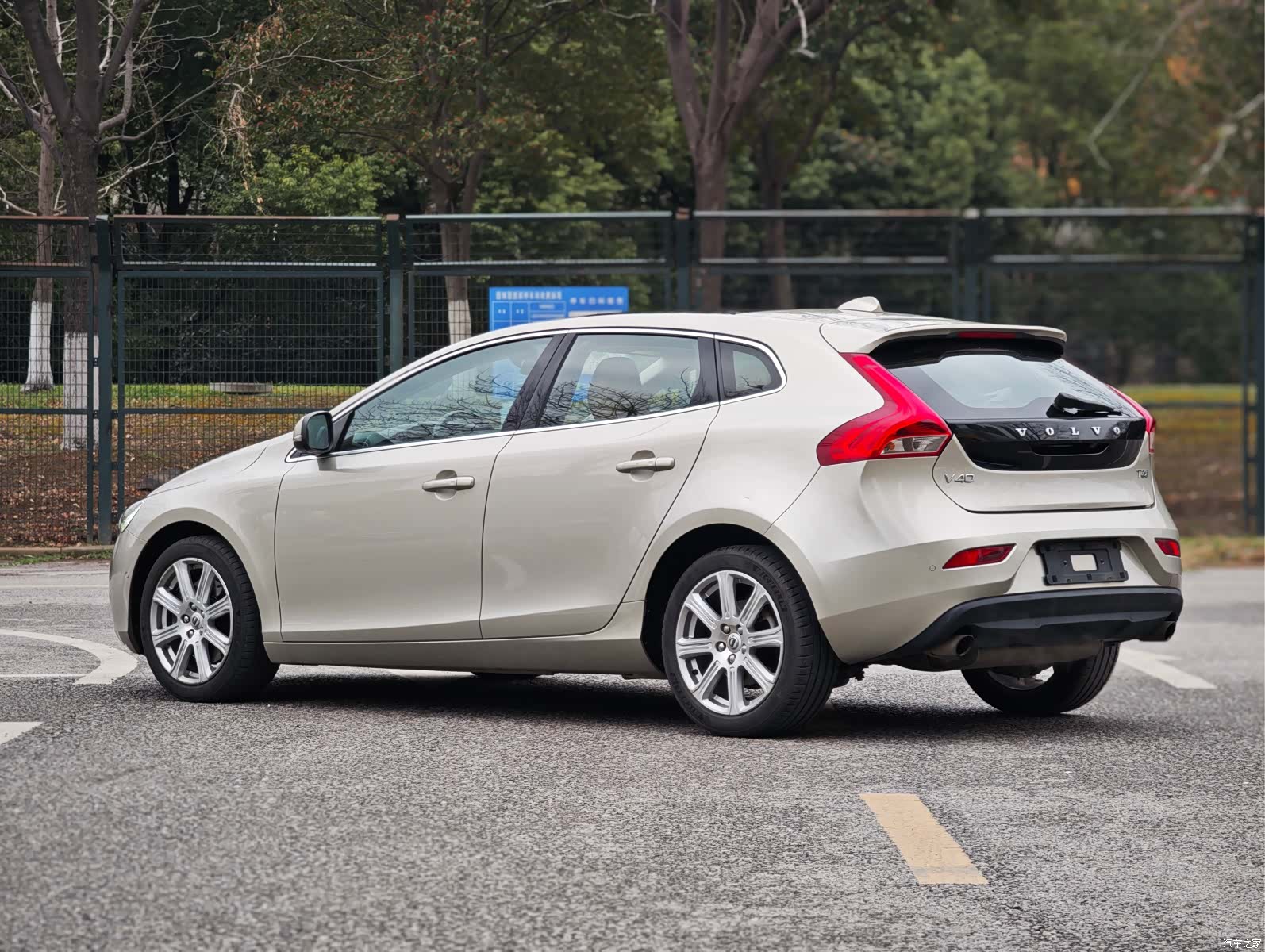 Volvo V40, 2017 все фото