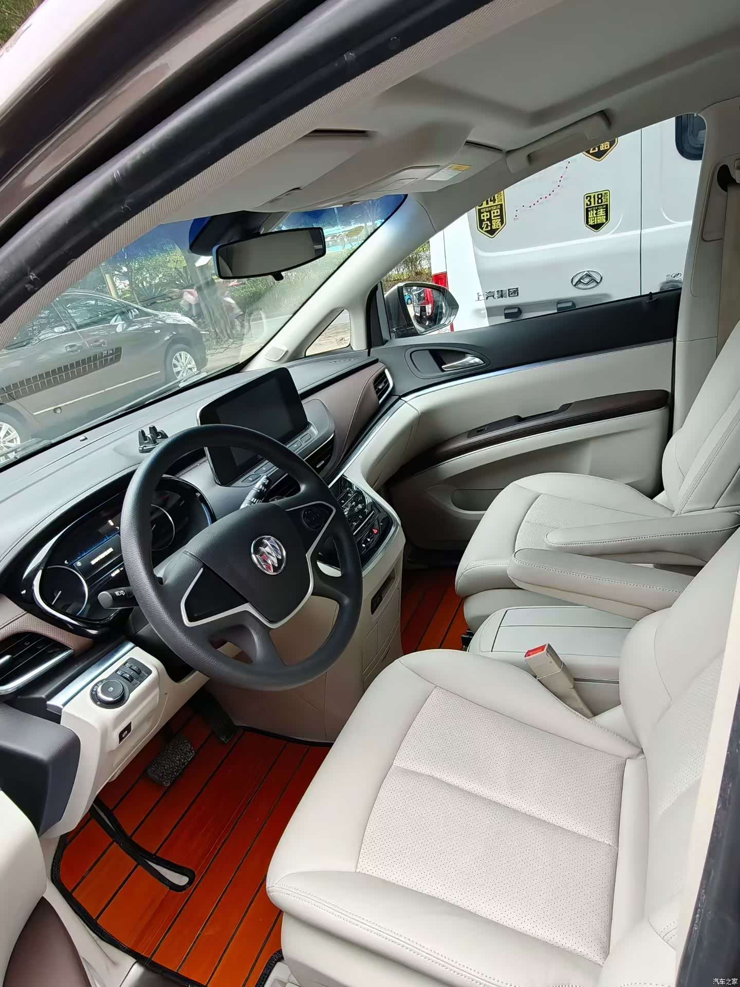 Buick GL8, 2022 8