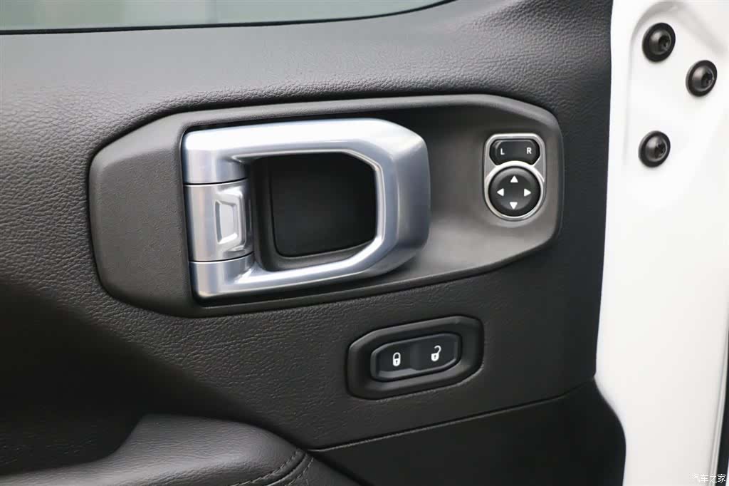 Jeep Wrangler, 2022 11