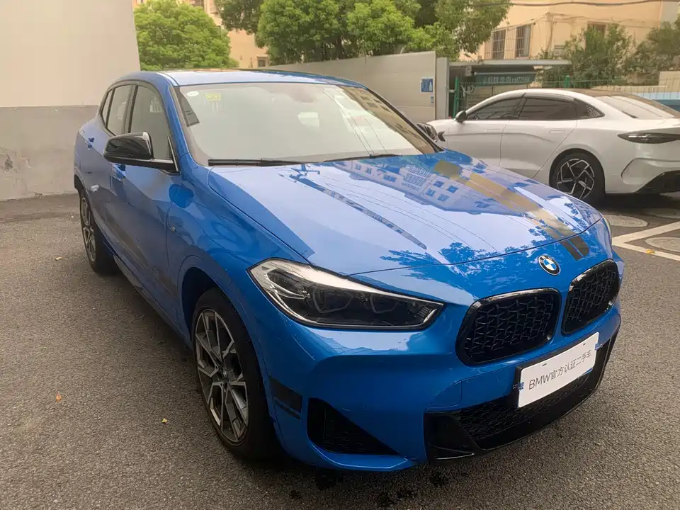 BMW X2