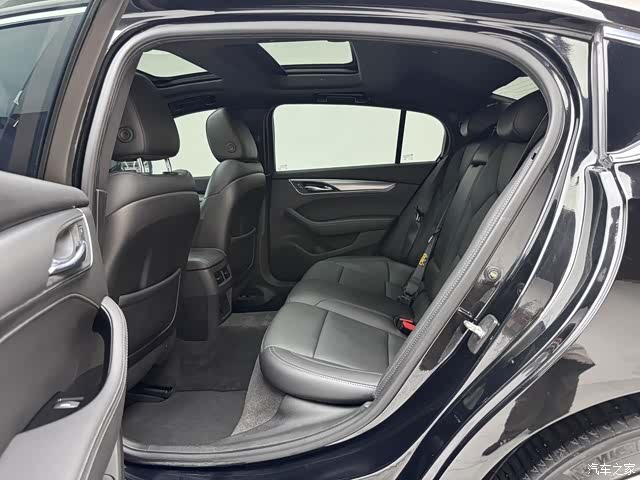 Cadillac CT5, 2022 9