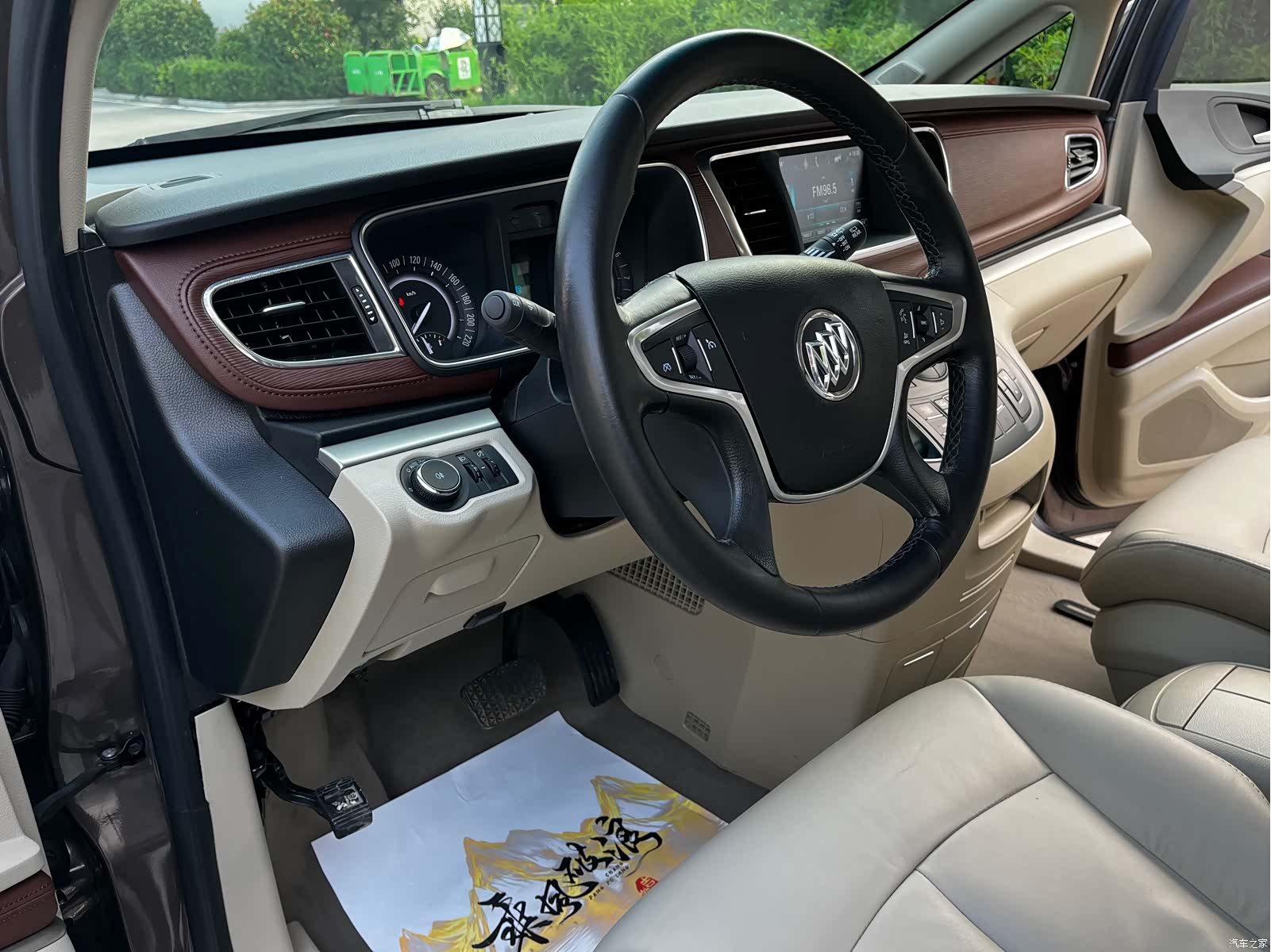 Buick GL8, 2017 14