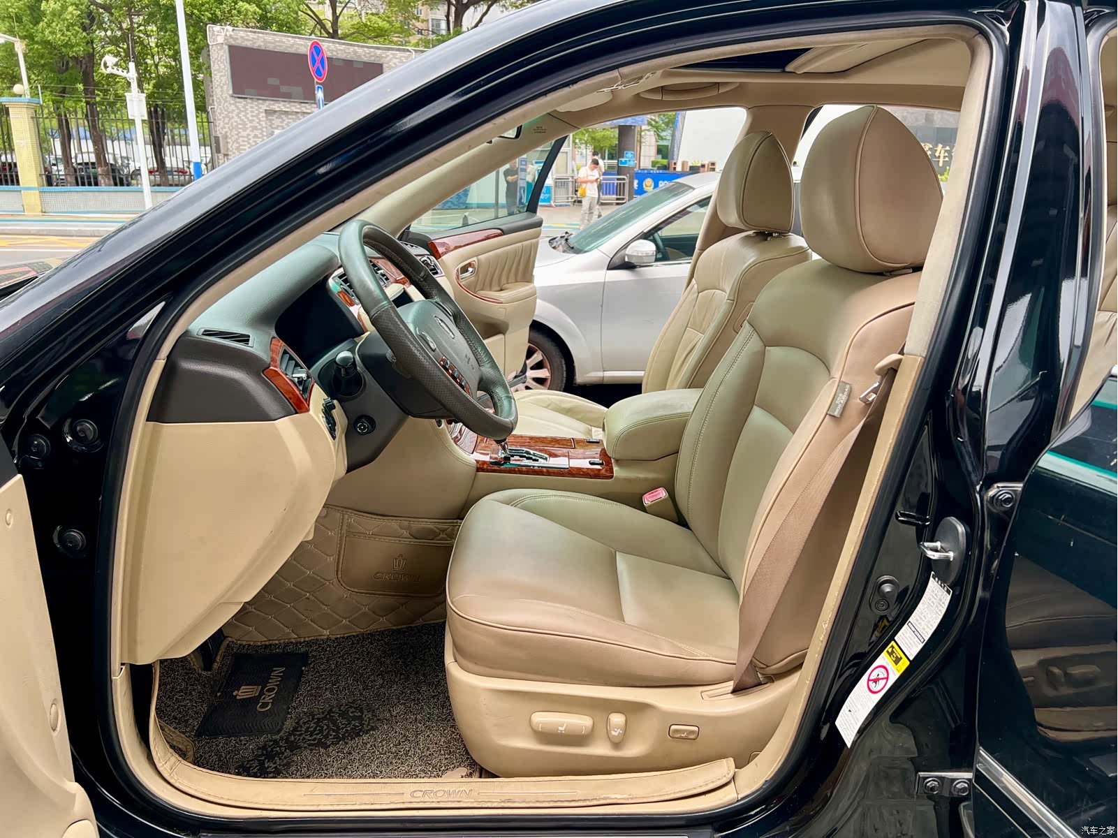 Toyota Crown, 2009 14