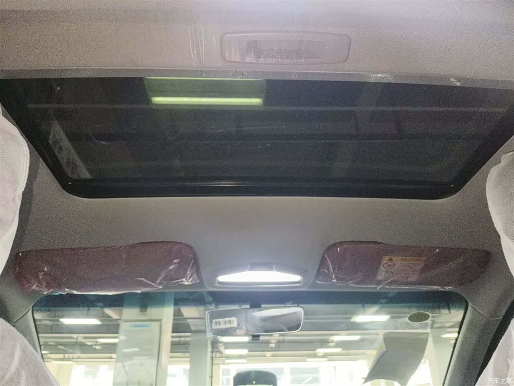 Geely Binray, 2026 18