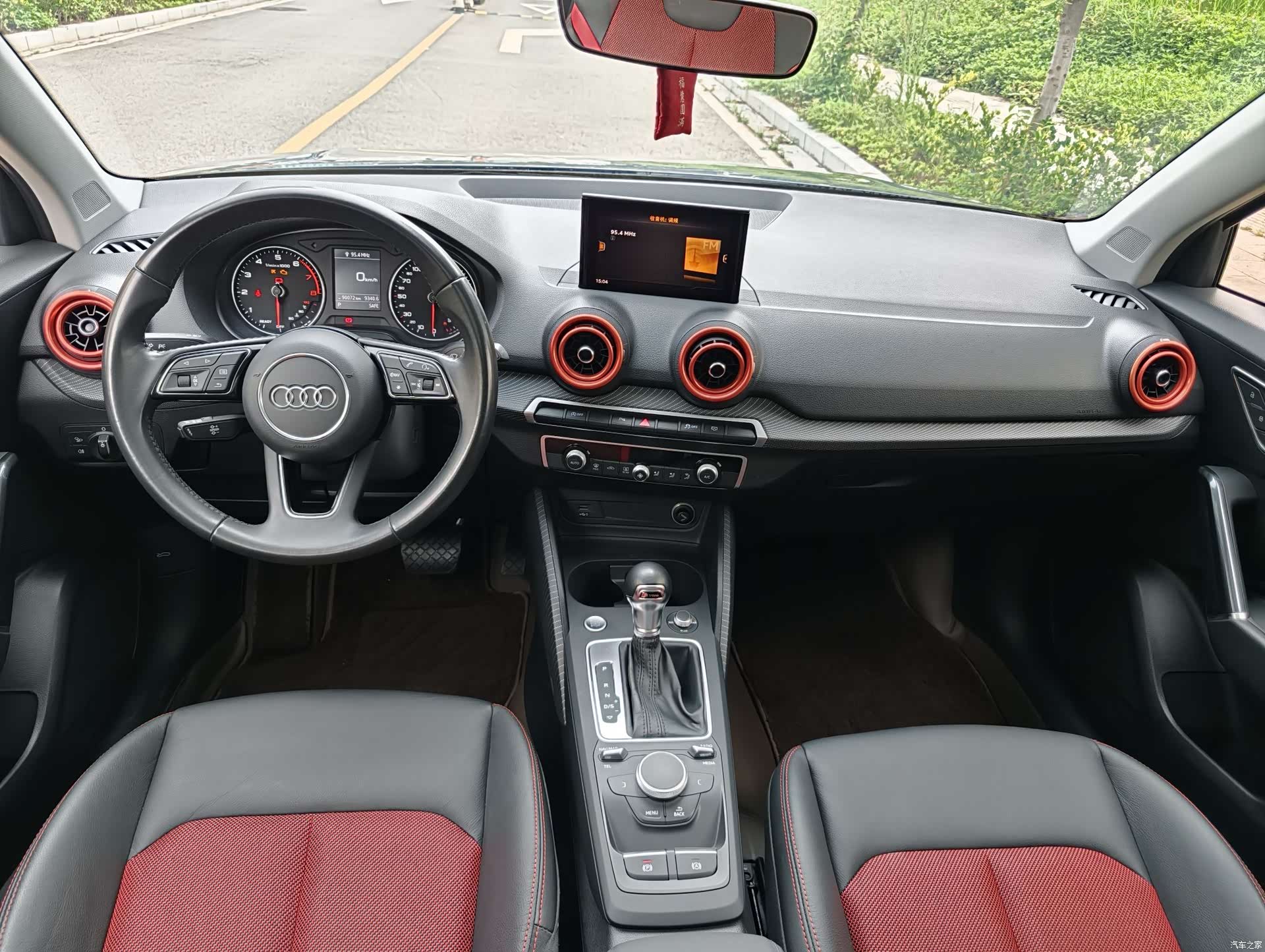 Audi Q2L, 2020 11