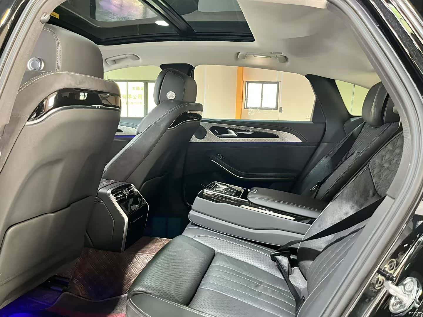 Hongqi H9, 2022 все фото