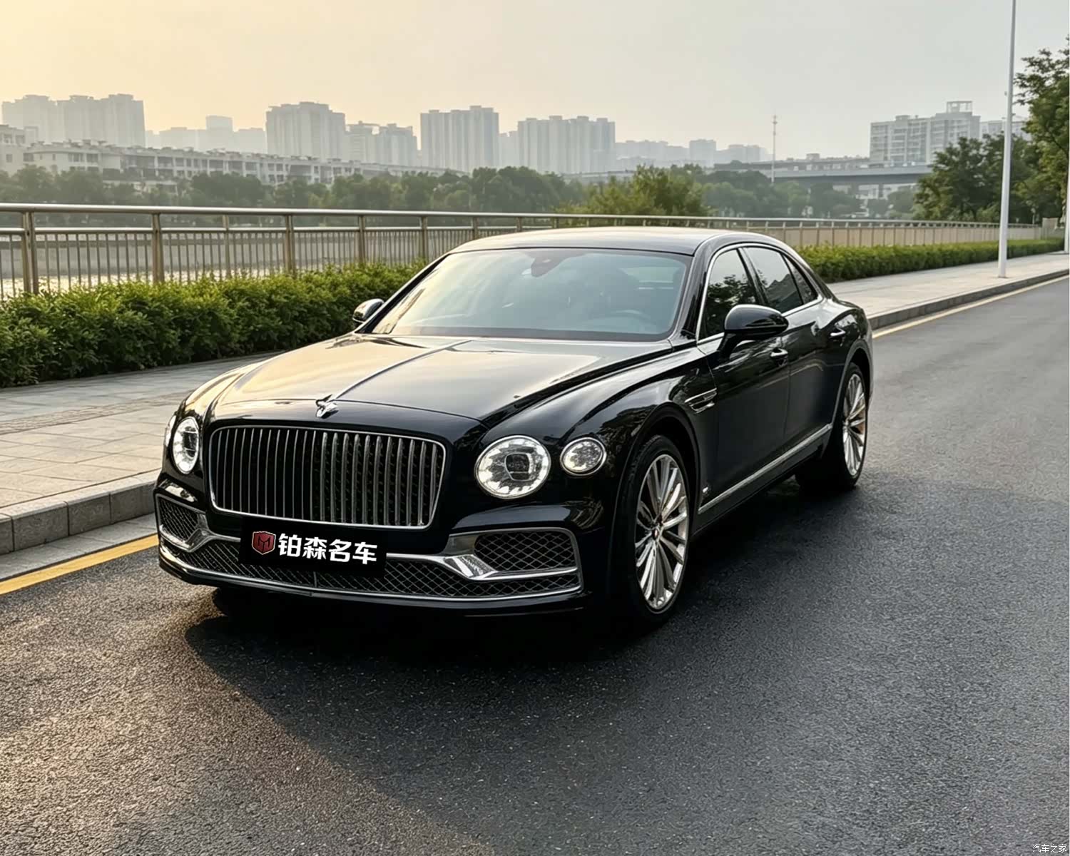 Bentley Flying Spur, 2021 1
