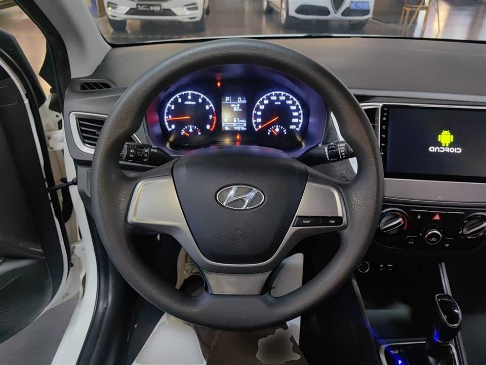 Hyundai Accept