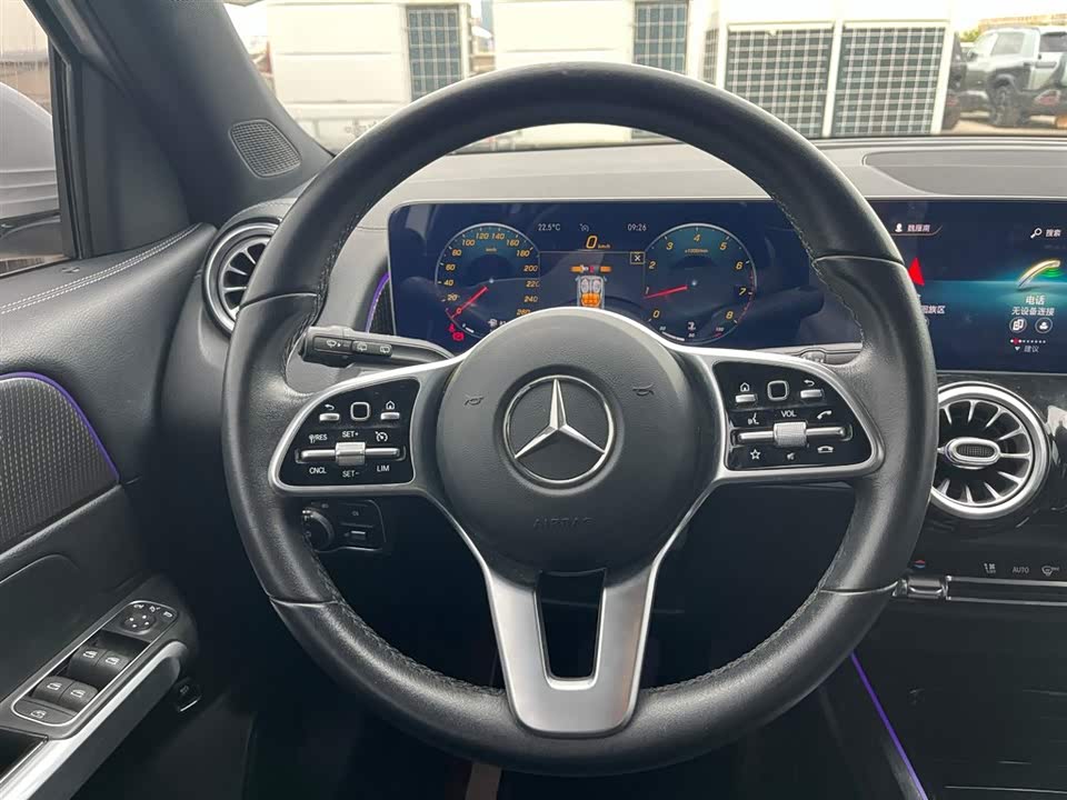 Mercedes-Benz GLB