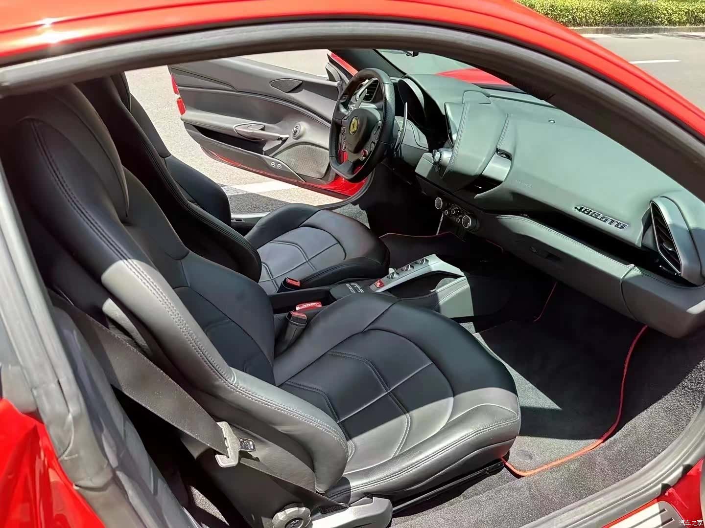 Ferrari 488, 2019 8