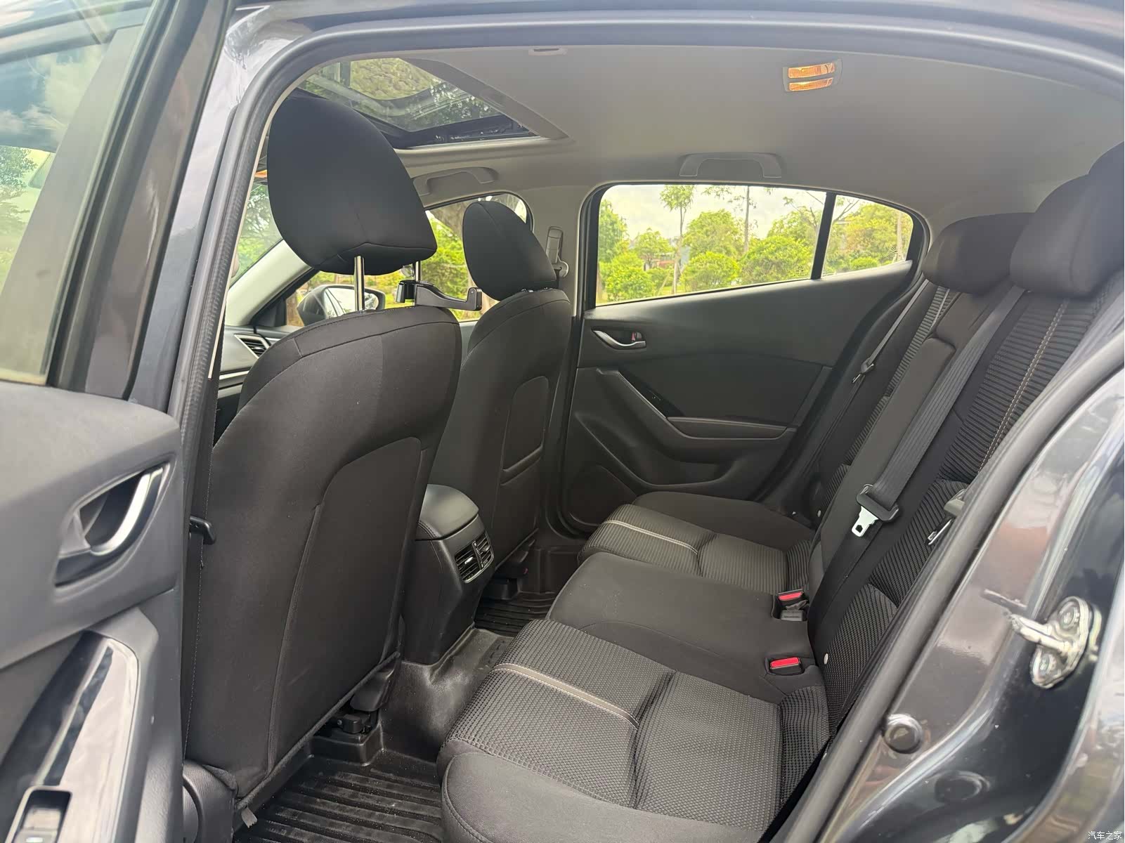 Mazda Mazda3, 2019 все фото