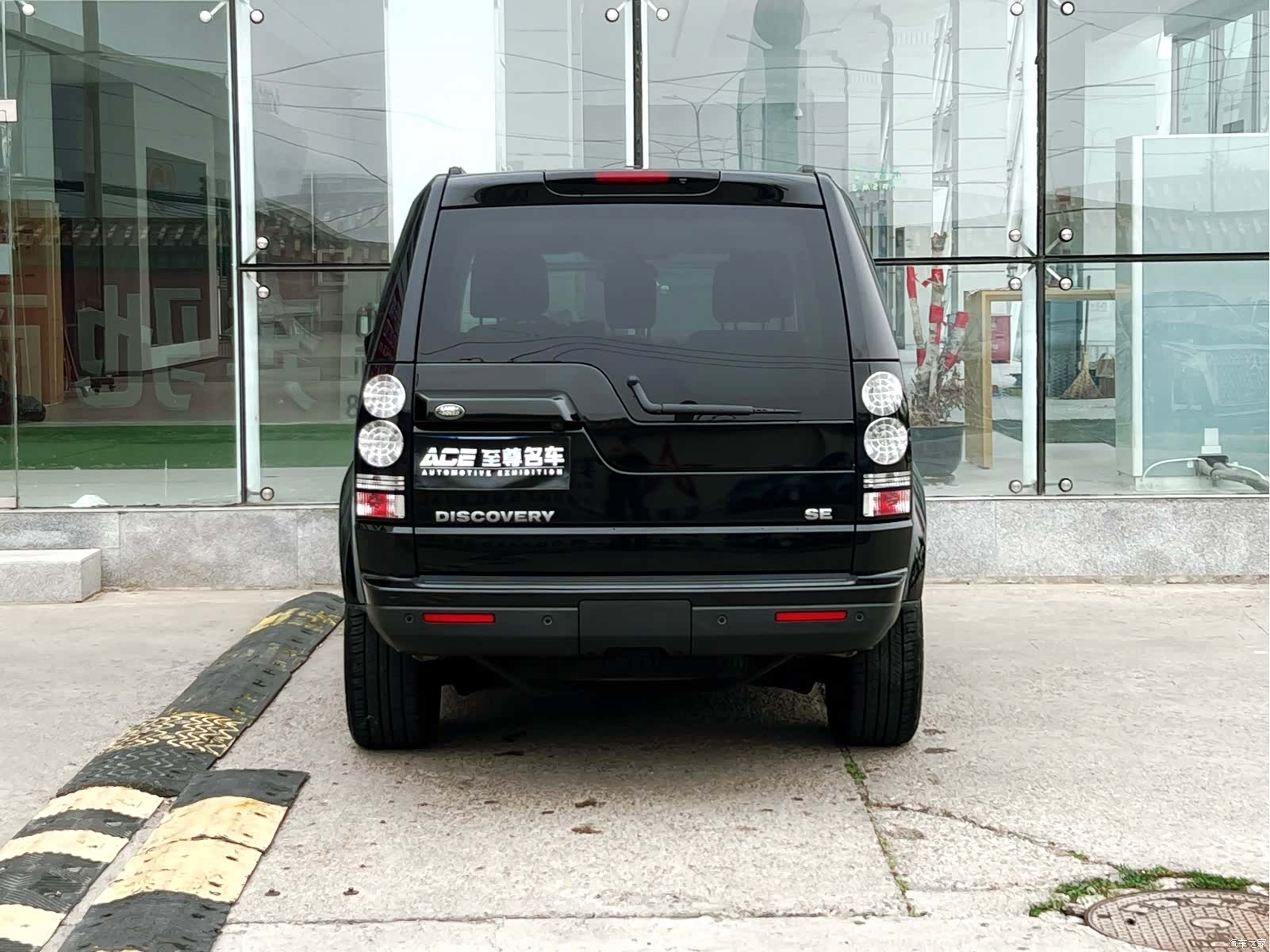 Land Rover Discovery, 2014 все фото