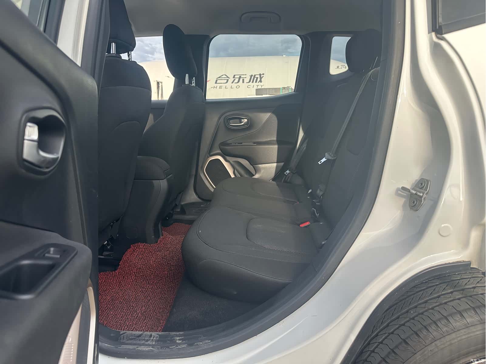 Jeep Renegade, 2017 11