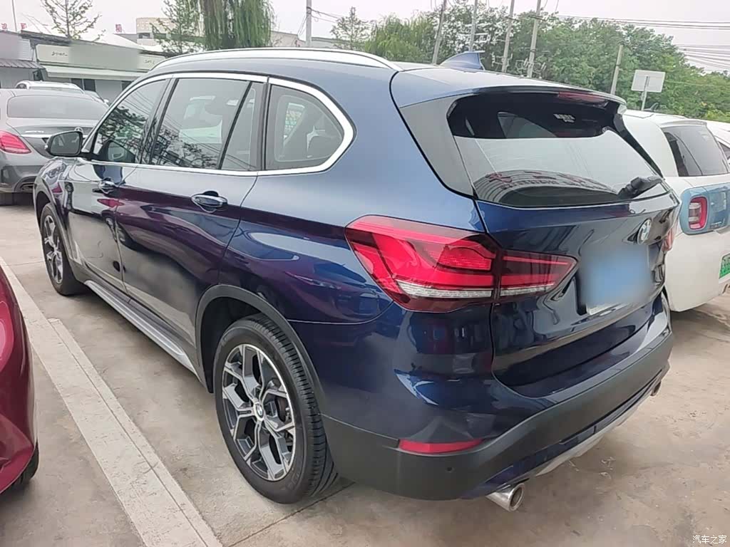 BMW X1, 2021 все фото