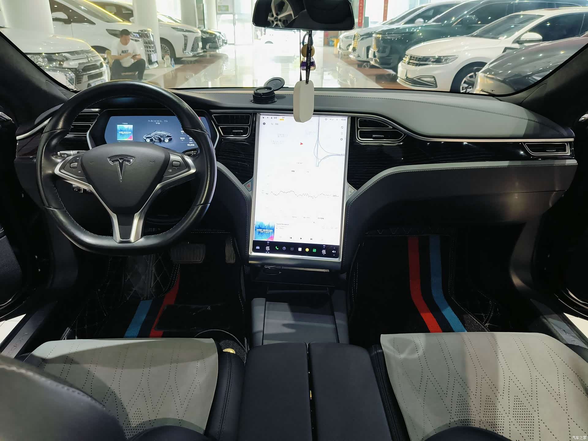 Tesla Model S, 2017 12