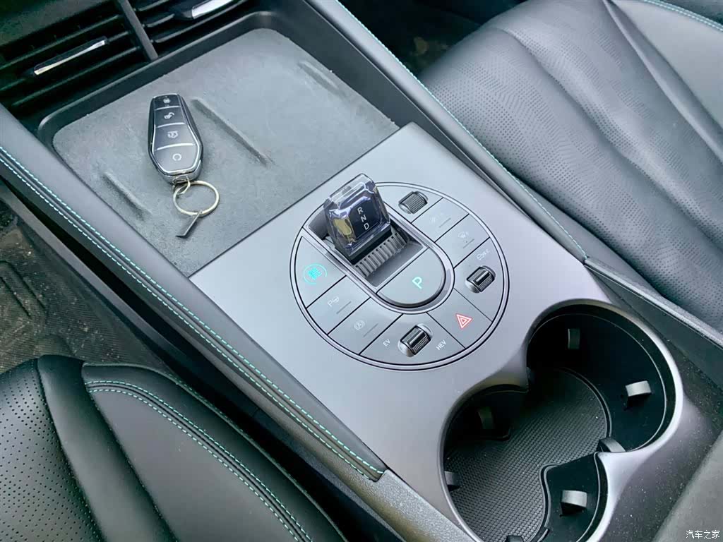 BYD Seal, 2025 23