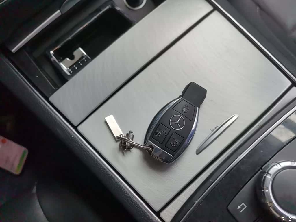 Mercedes-Benz E-Class, 2016 9