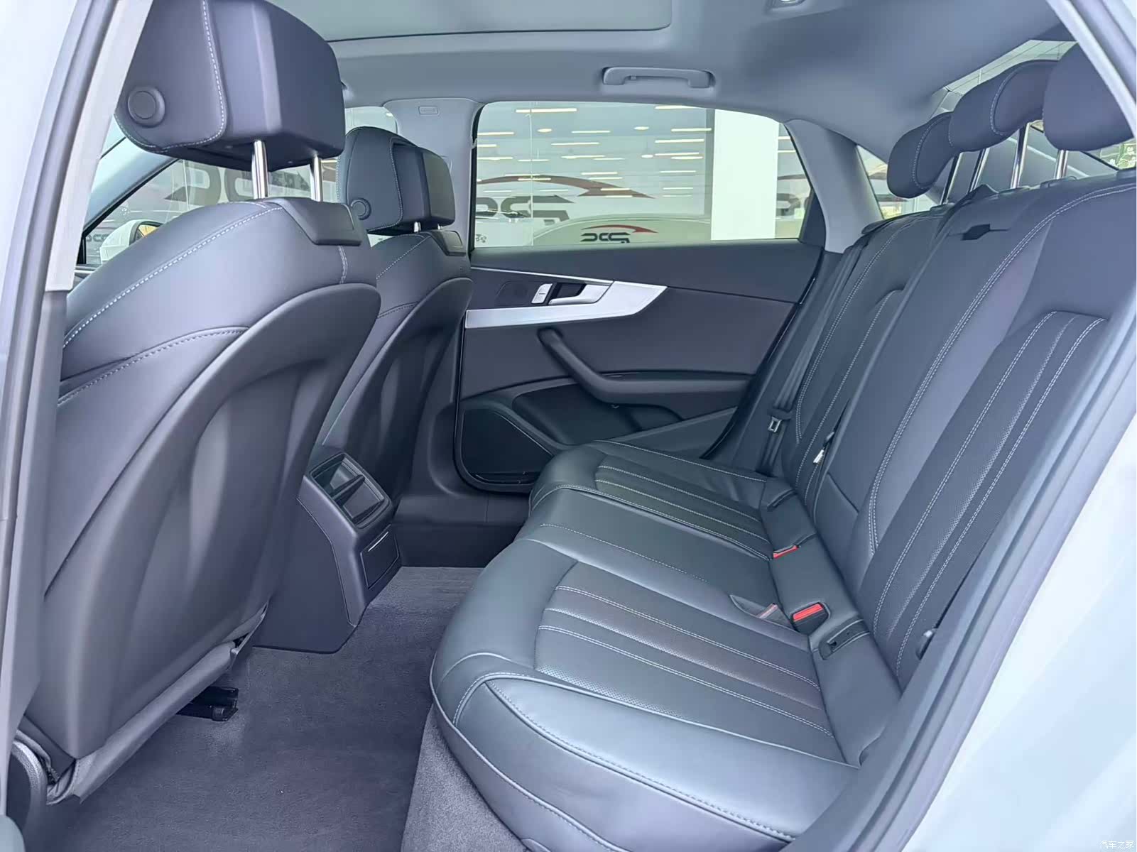 Audi A4L, 2024 11