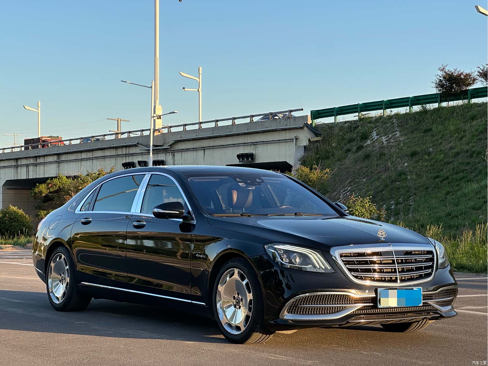 Maybach S-Class, 2018 3