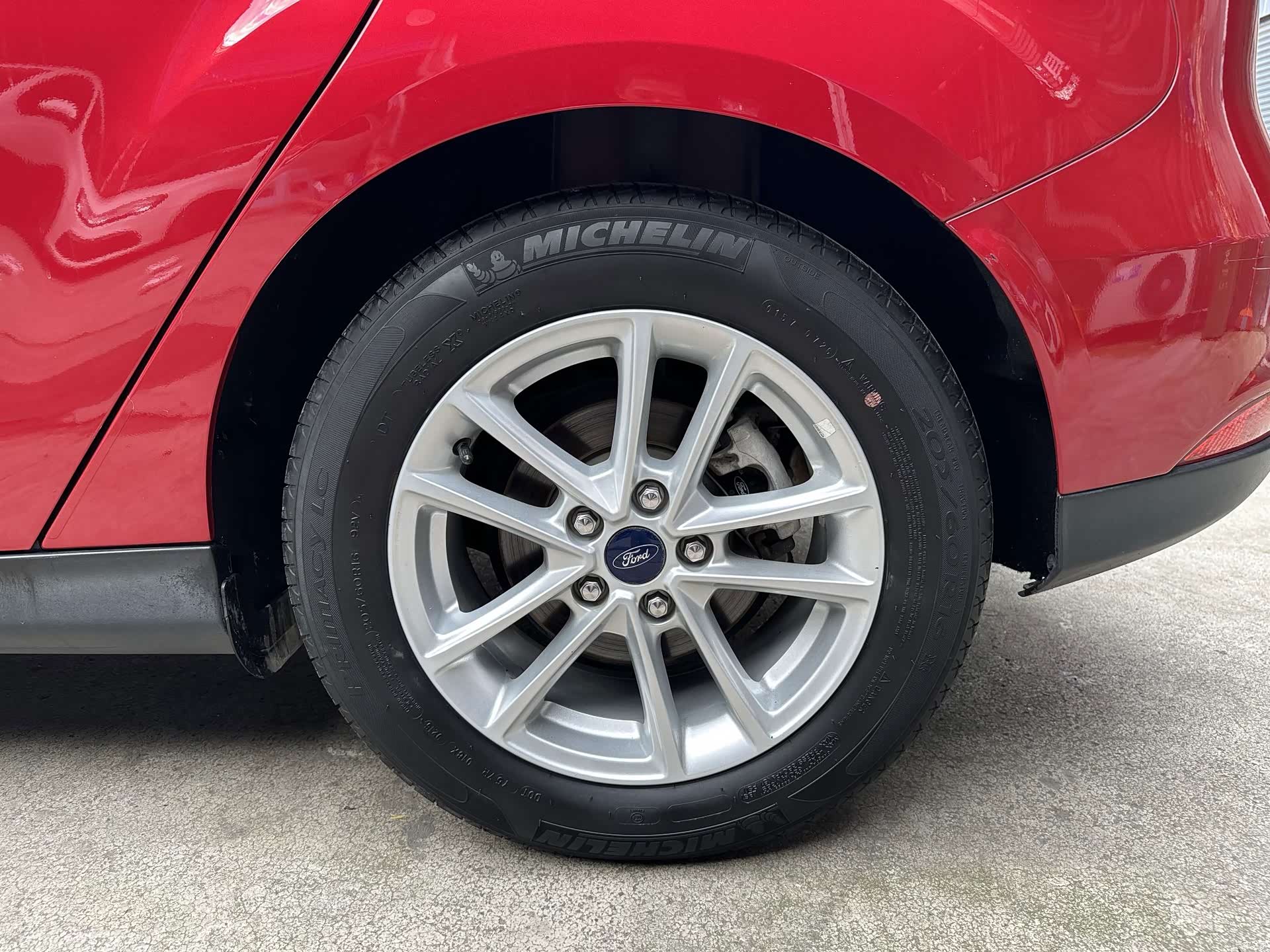 Ford Focus, 2016 9