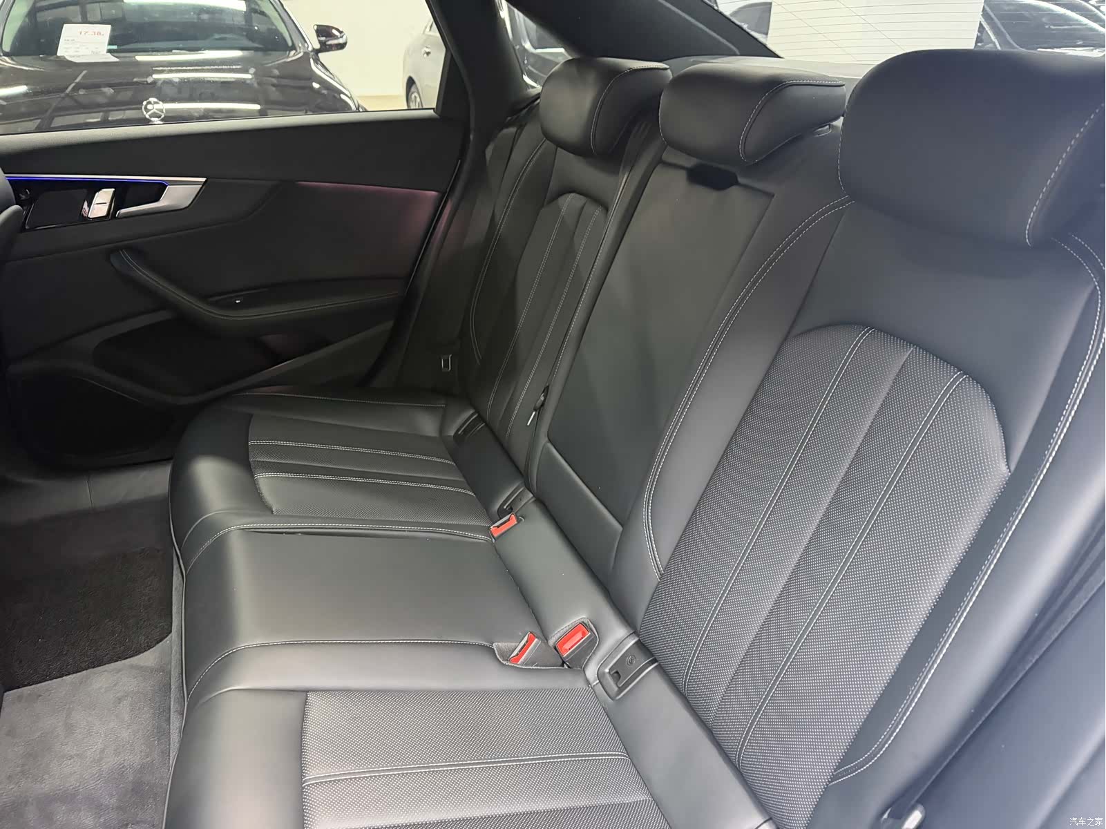 Audi A4L, 2024 9
