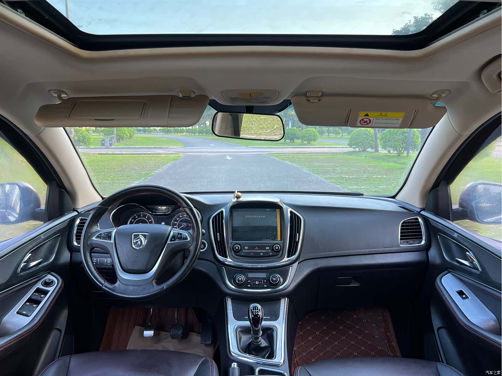 Wuling 560, 2016 13