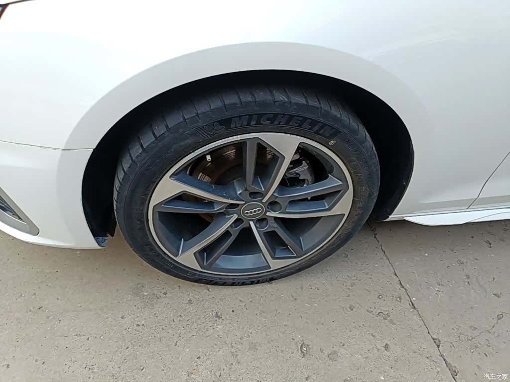 Audi A4L, 2021 23