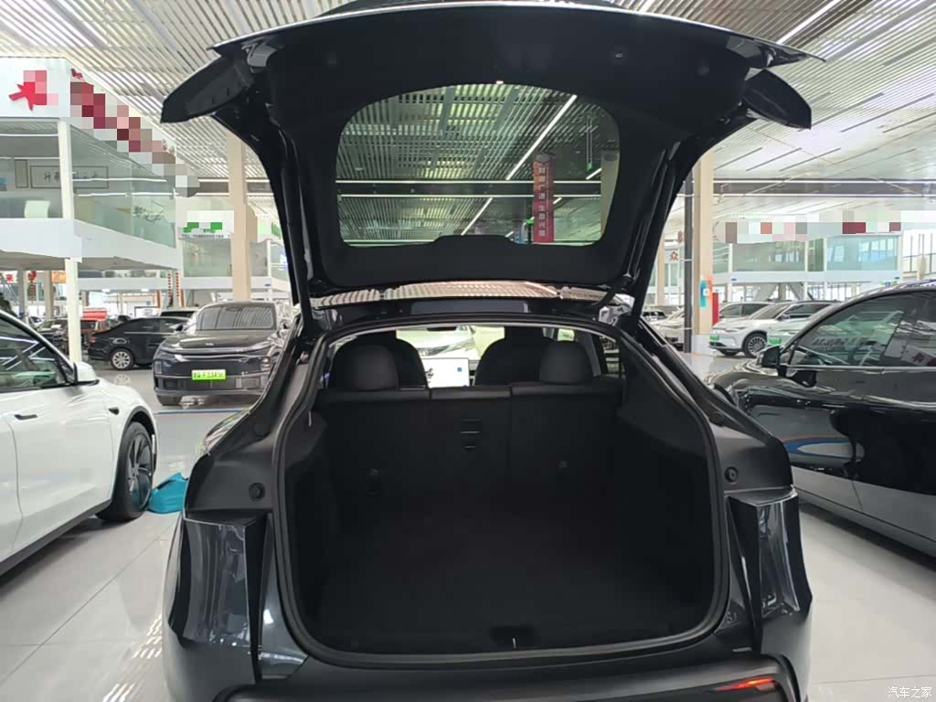 Tesla Model Y, 2025 19