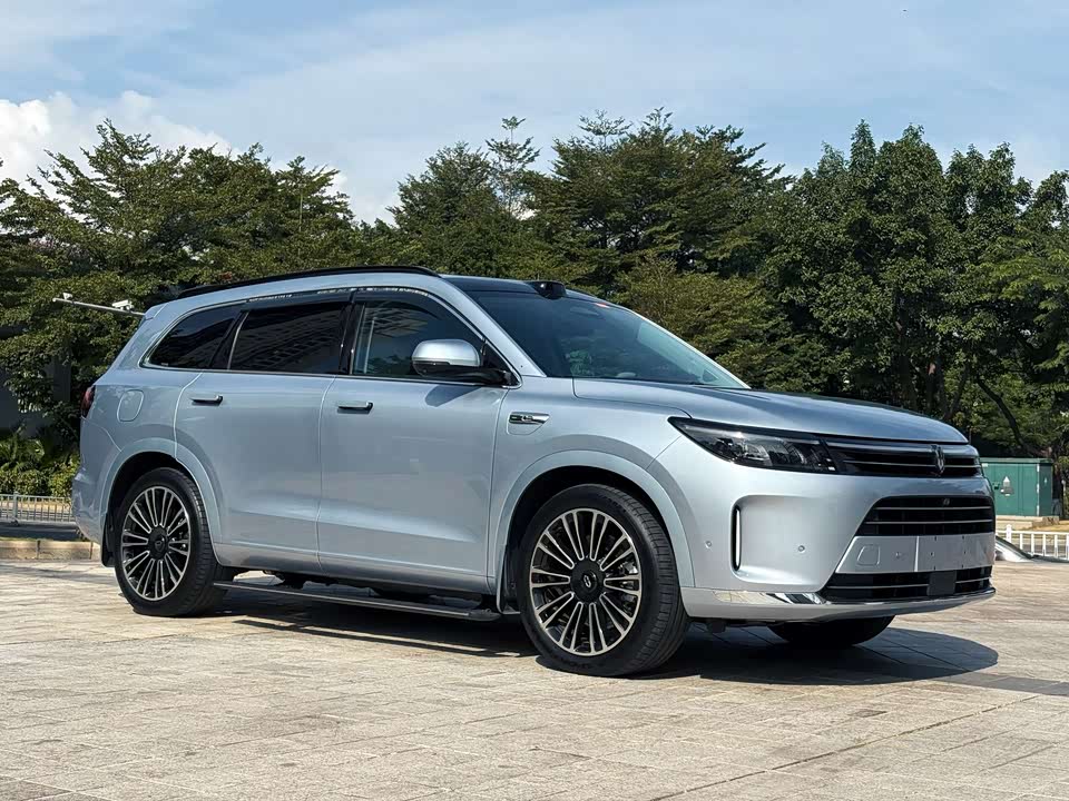 AITO Ask the world M7