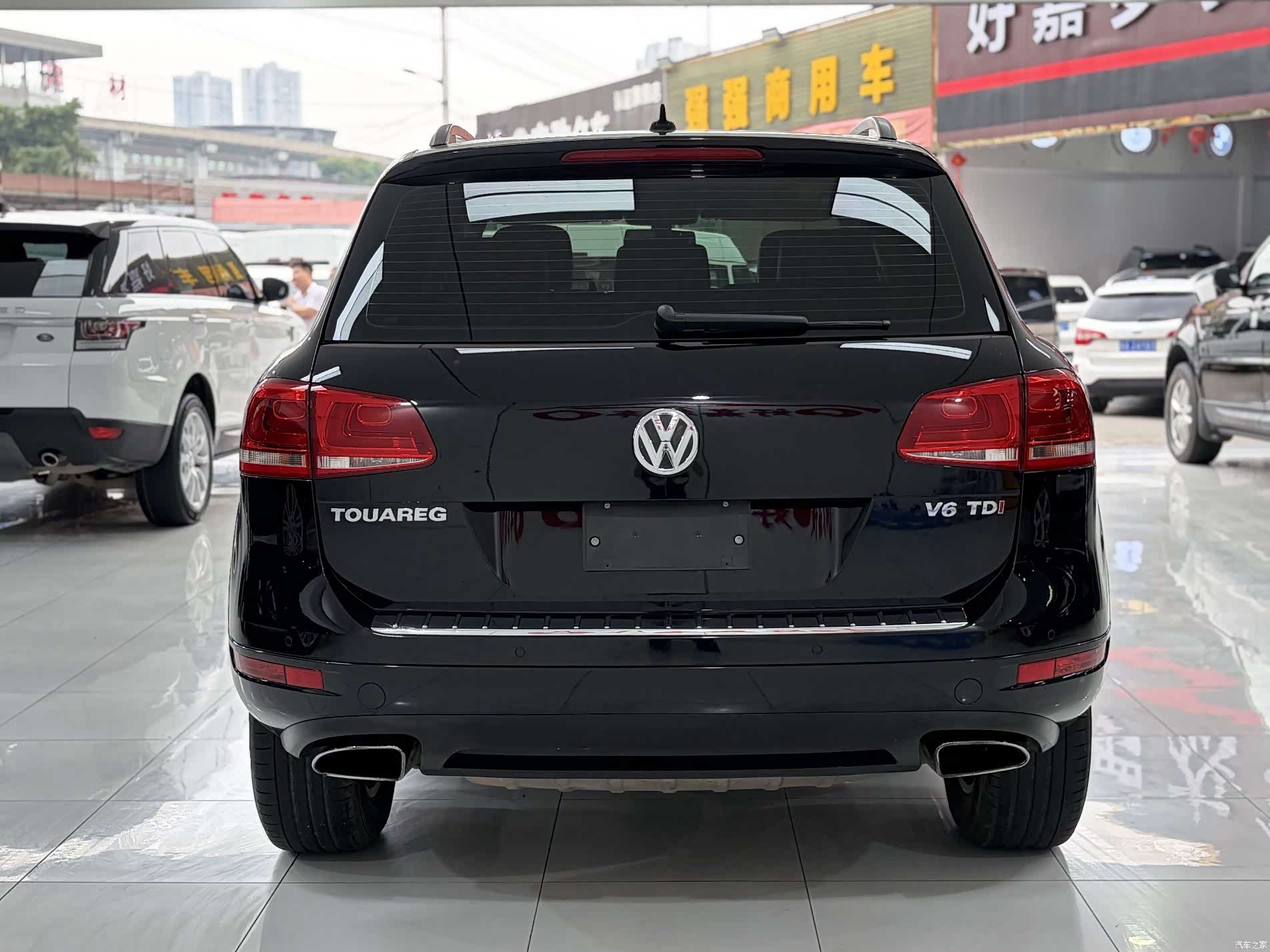 Volkswagen Touareg, 2015 все фото