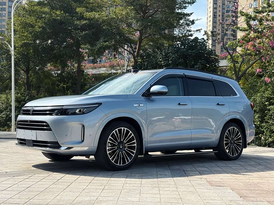 AITO Ask the world M7