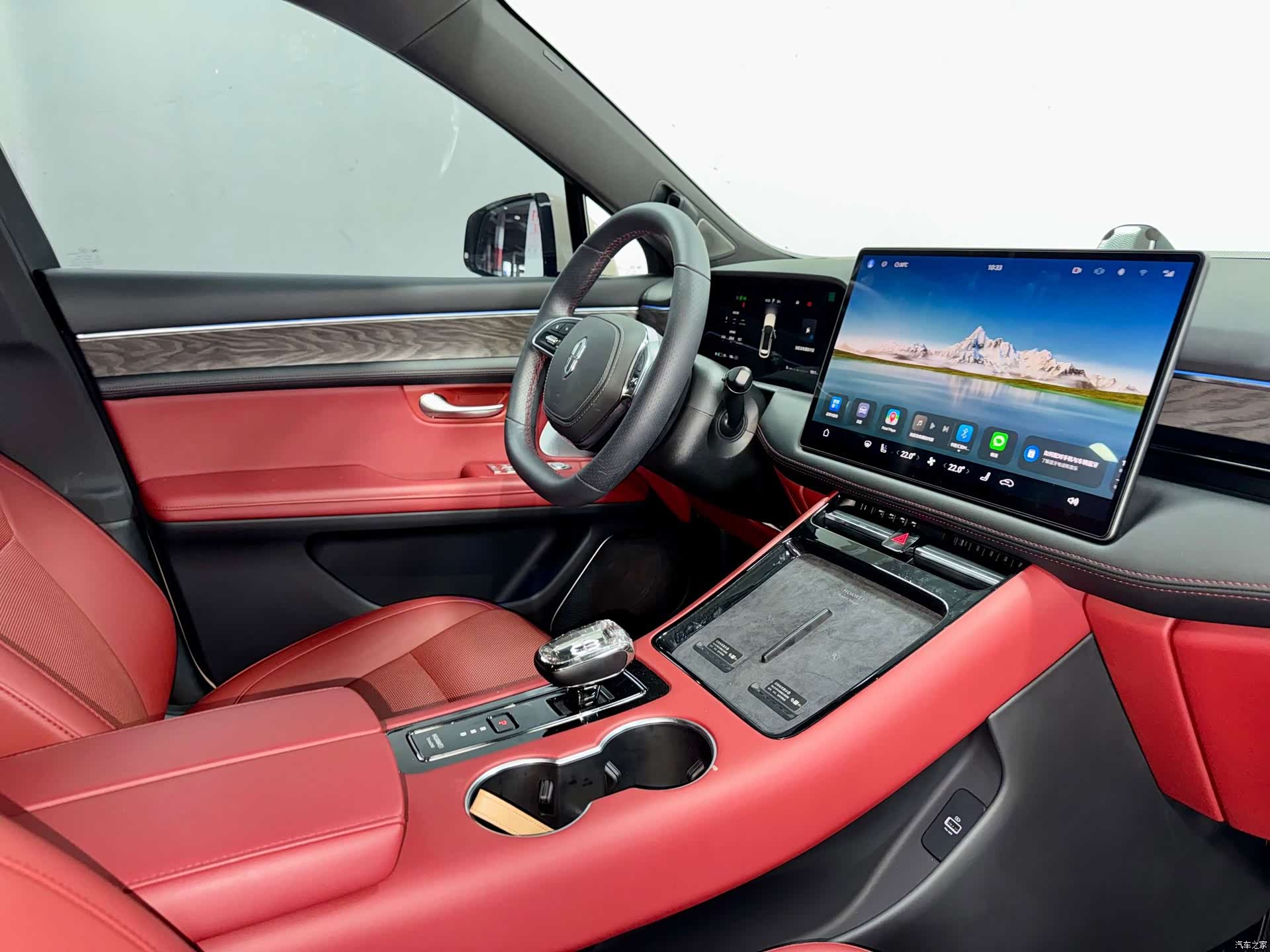 AITO M5, 2023 10