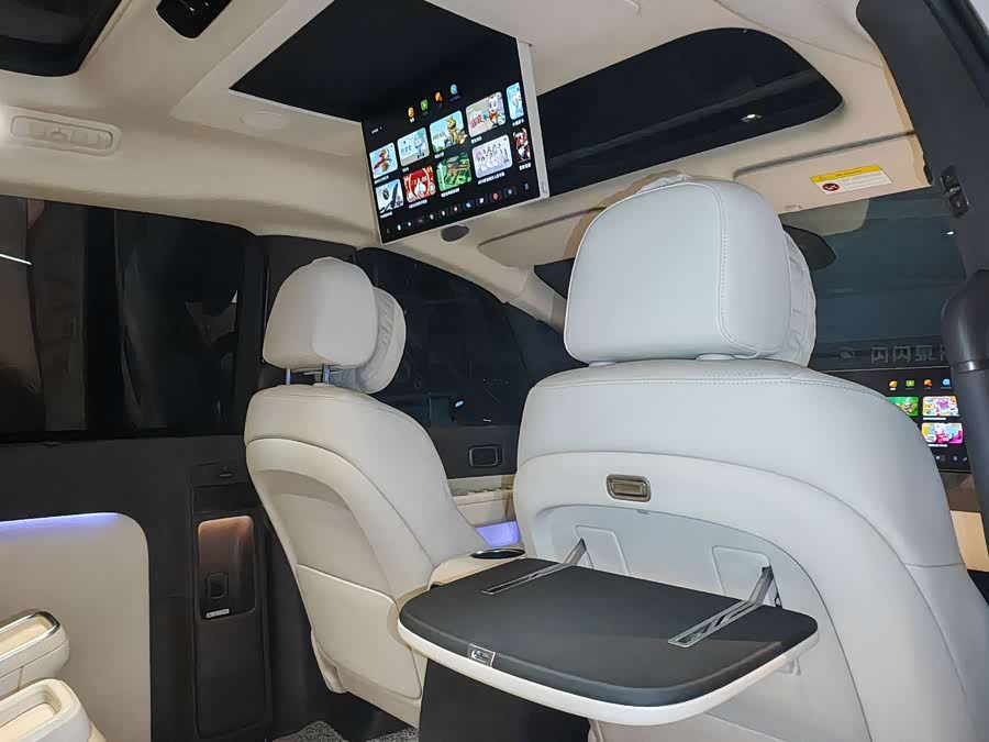 Li Auto MEGA 2025, фото 26